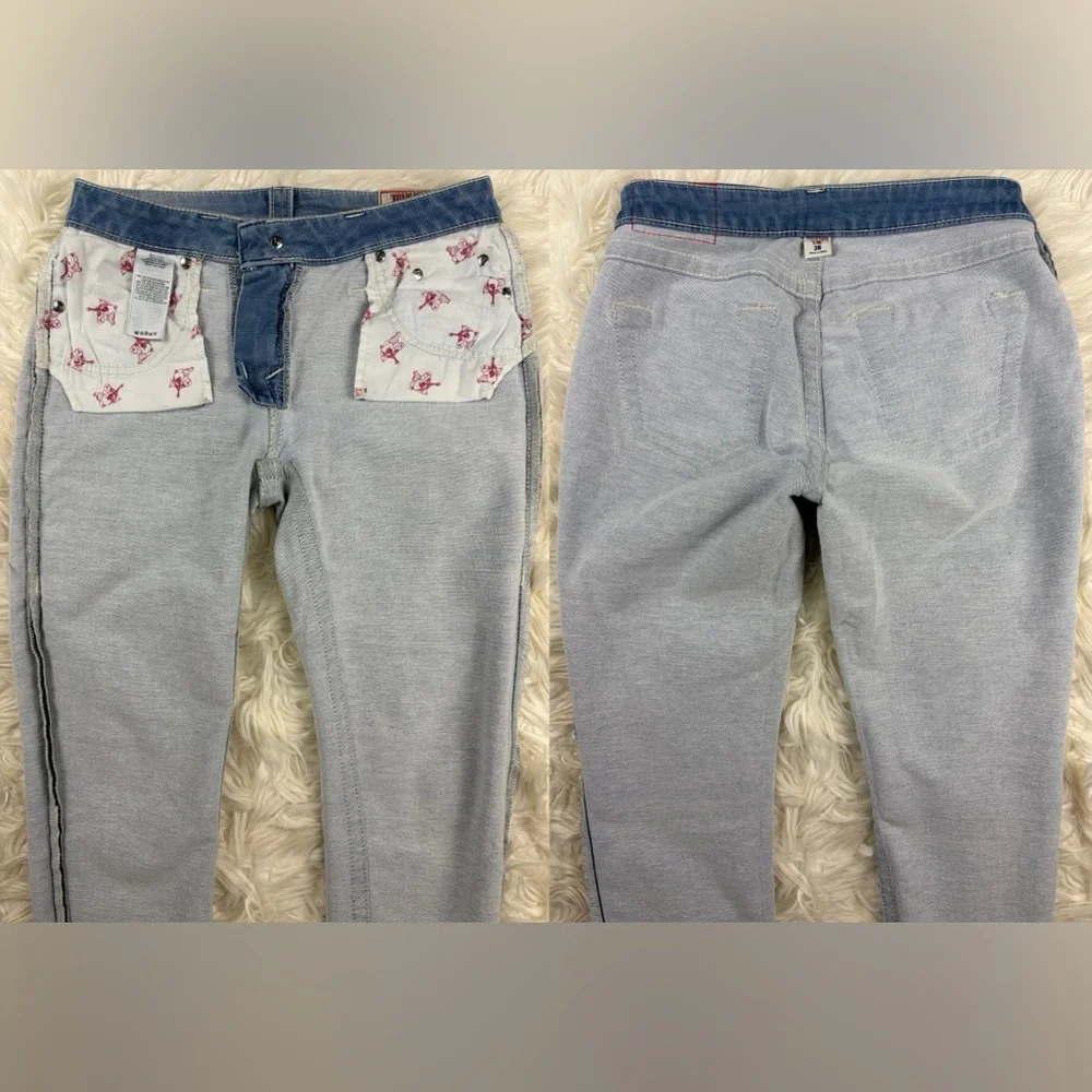 True Religion ‘Capri’ Cropped Jeans ~ in Light Blue Wash w/ Studs ~ Size 28 - Picture 11 of 16